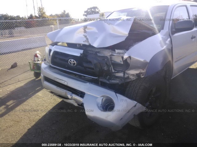 5TELU42N28Z576766 - 2008 TOYOTA TACOMA DOUBLE CAB 银色 照片 6