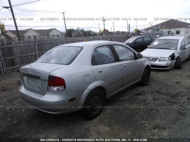 KL1TD52645B308713 - 2005 CHEVROLET AVEO LS GRAY photo 4