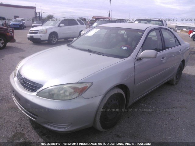 4T1BE32K44U840917 - 2004 TOYOTA CAMRY LE/XLE/SE 银色 照片 2