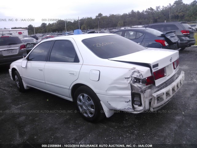 4T1BG22K3YU970052 - 2000 TOYOTA CAMRY CE/LE/XLE 白色 照片 3