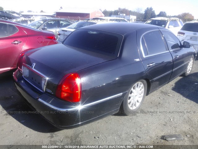 2LNHM82V18X654190 - 2008 LINCOLN TOWN CAR SIGNATURE LIMITED BLACK photo 4