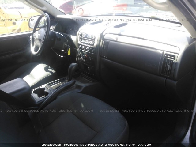 1J4GX48S64C326634 - 2004 JEEP GRAND CHEROKEE LAREDO/COLUMBIA/FREEDOM 银色 照片 5