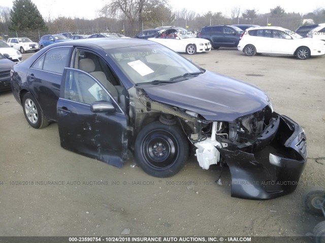 4T4BF3EK6BR176874 - 2011 TOYOTA CAMRY SE/LE/XLE GRAY photo 1