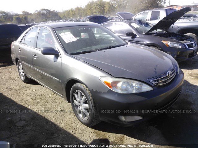 JTDBF30K240153690 - 2004 TOYOTA CAMRY LE/XLE 灰色 照片 1