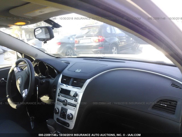 1G1ZC5EB6A4124380 - 2010 CHEVROLET MALIBU 1LT SILVER photo 5