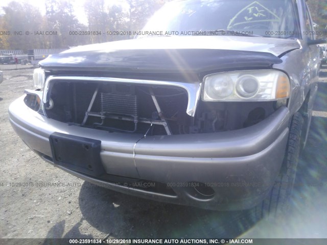 1GKEK63UX2J274924 - 2002 GMC DENALI GRAY photo 6