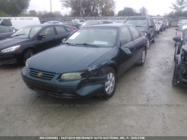 4T1BF22K1VU907028 - 1997 TOYOTA CAMRY CE/LE/XLE 绿色 照片 2