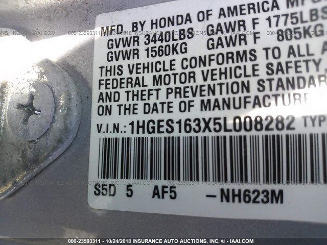 1HGES163X5L008282 - 2005 HONDA CIVIC DX VP SILVER photo 9