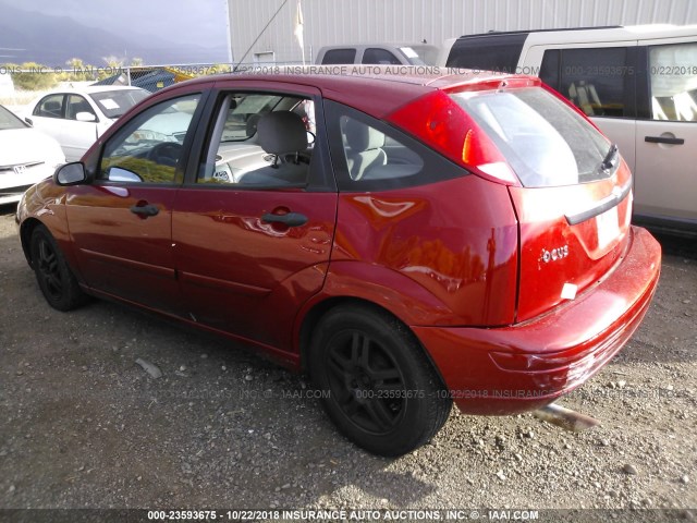 3FAFP37352R233419 - 2002 FORD FOCUS ZX5 RED photo 3
