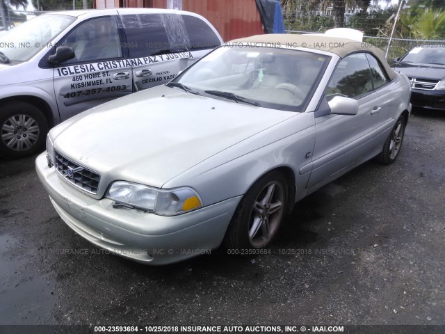 YV1NC53DX1J019511 - 2001 VOLVO C70 TURBO SILVER photo 2