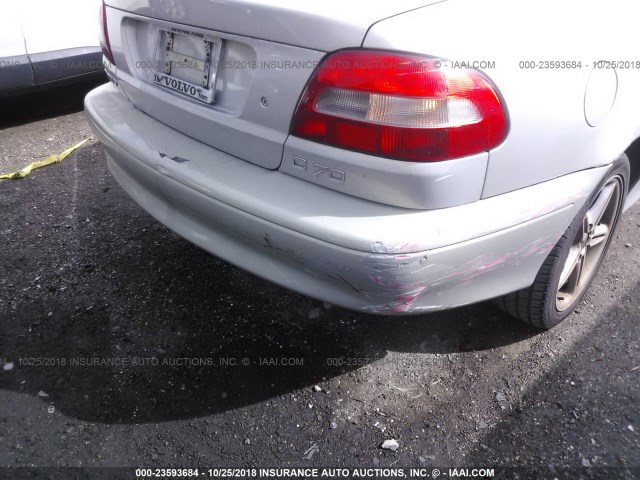 YV1NC53DX1J019511 - 2001 VOLVO C70 TURBO SILVER photo 6