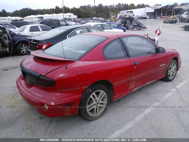 1G2JB12F027319581 - 2002 PONTIAC SUNFIRE SE RED photo 4