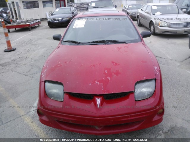 1G2JB12F027319581 - 2002 PONTIAC SUNFIRE SE RED photo 6