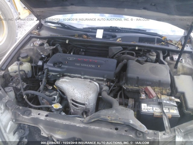 4T1BE32K42U561299 - 2002 TOYOTA CAMRY LE/XLE/SE BEIGE photo 10