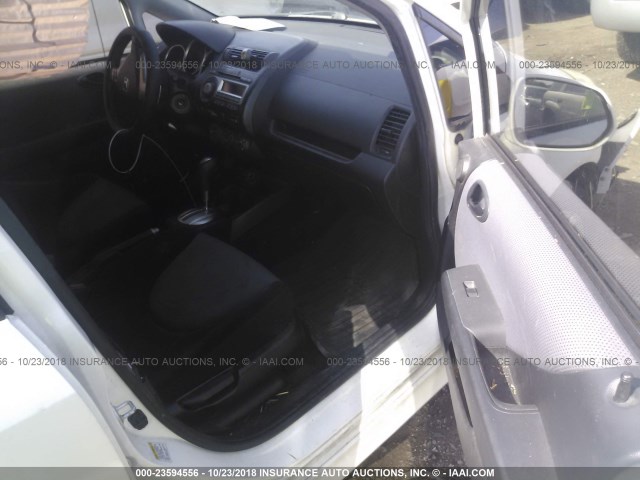 JHMGD38667S009084 - 2007 HONDA FIT S 白色 照片 5