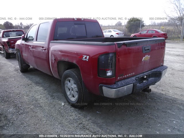 2GCEK13M271521529 - 2007 CHEVROLET SILVERADO K1500 CREW CAB RED photo 3