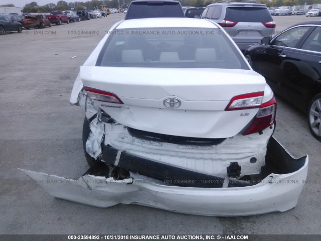 4T4BF1FK6ER347565 - 2014 TOYOTA CAMRY L/SE/LE/XLE 白色 照片 6