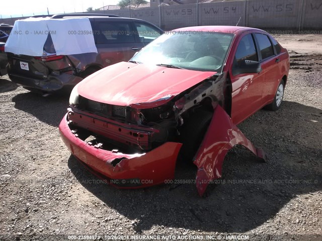 1FAHP34N88W222189 - 2008 FORD FOCUS S/SE RED photo 2