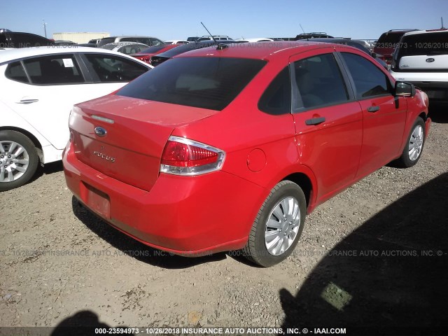 1FAHP34N88W222189 - 2008 FORD FOCUS S/SE RED photo 4