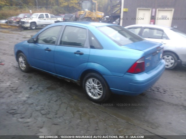 1FAHP34NX7W226033 - 2007 FORD FOCUS ZX4/S/SE/SES 蓝色 照片 3