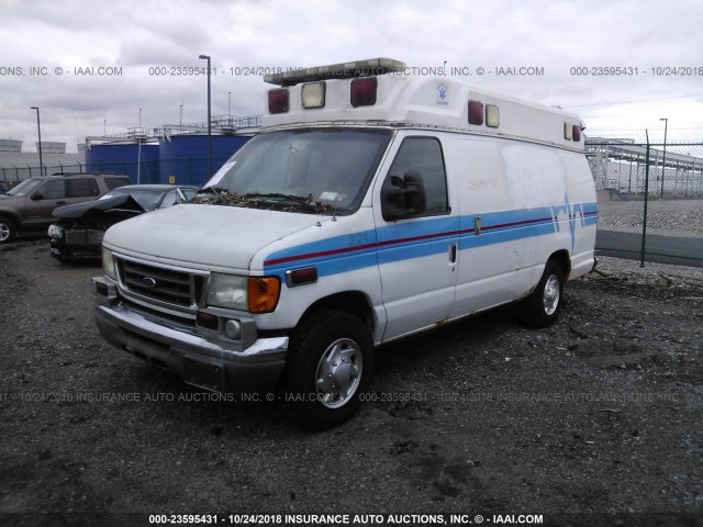 1FDSS34P66DB09555 - 2006 FORD ECONOLINE E350 SUPER DUTY VAN WHITE photo 2