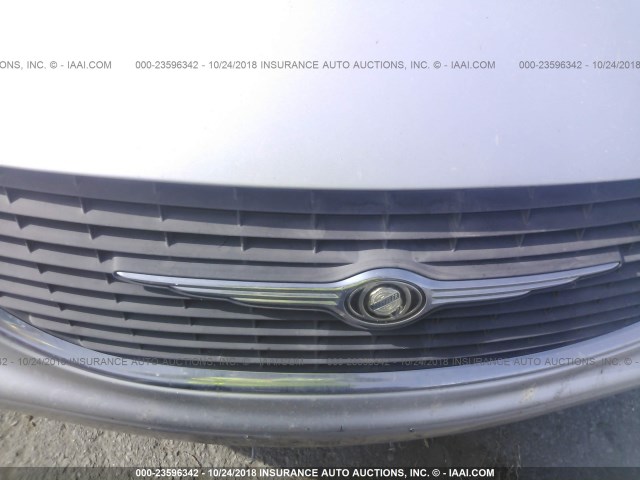 2C4GP74L53R104727 - 2003 CHRYSLER TOWN & COUNTRY EX SILVER photo 10