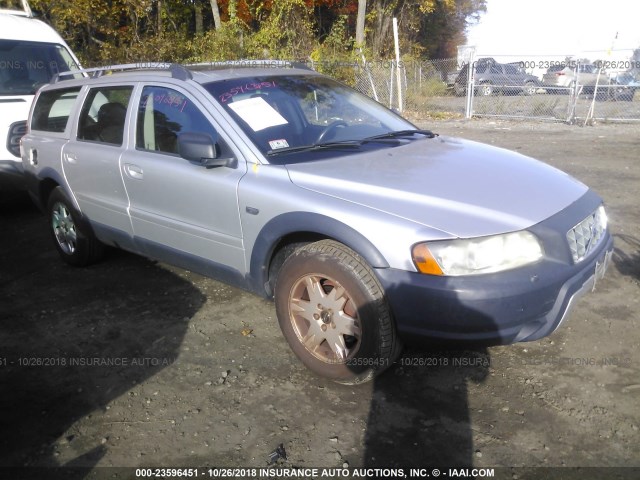 YV1SZ592851199309 - 2005 VOLVO XC70 SILVER photo 1