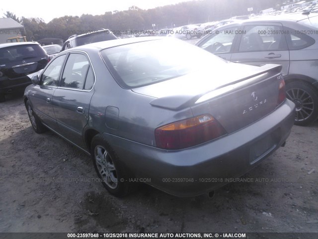 19UUA56651A025612 - 2001 ACURA 3.2TL SILVER photo 3