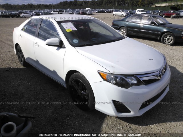 4T1BF1FK4CU550025 - 2012 TOYOTA CAMRY SE/LE/XLE 白色 照片 6