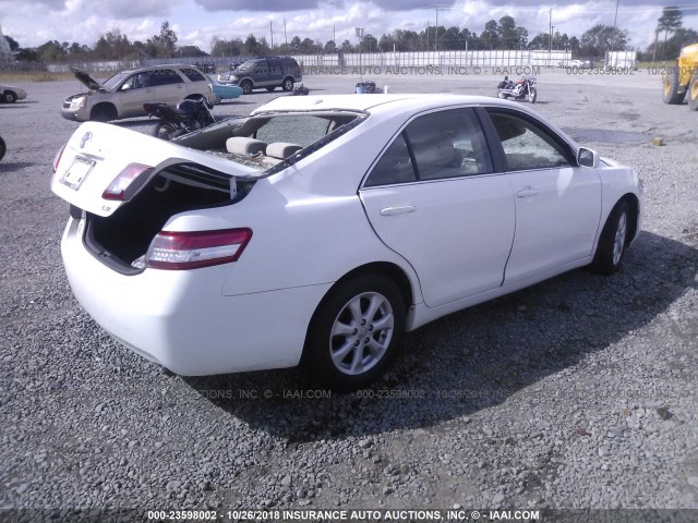 4T1BF3EK4BU663985 - 2011 TOYOTA CAMRY SE/LE/XLE WHITE photo 4