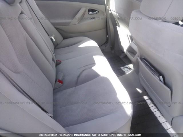 4T1BF3EK4BU663985 - 2011 TOYOTA CAMRY SE/LE/XLE WHITE photo 8