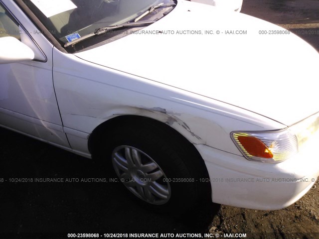 4T1BG22K81U826180 - 2001 TOYOTA CAMRY CE/LE/XLE 白色 照片 6