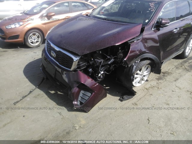 5XYPGDA52KG481992 - 2019 KIA SORENTO LX/L MAROON photo 6