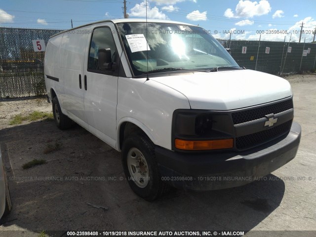 1GCGG25C081181504 - 2008 CHEVROLET EXPRESS G2500  WHITE photo 1