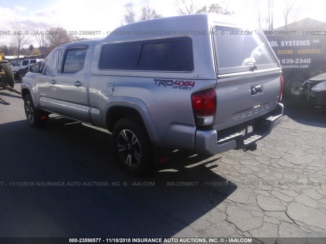 3TMDZ5BN9HM033133 - 2017 TOYOTA TACOMA DBL CAB/SR5/TRD SPORT/OR SILVER photo 3