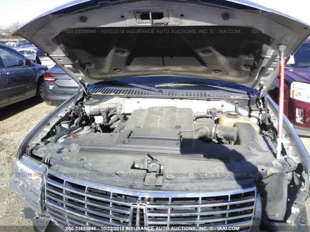 5LMFU28538LJ20419 - 2008 LINCOLN NAVIGATOR Szary zdjęcie 10