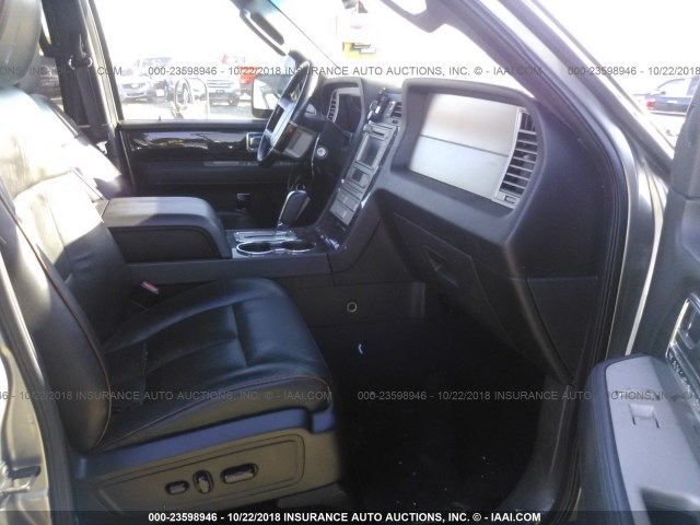 5LMFU28538LJ20419 - 2008 LINCOLN NAVIGATOR Szary zdjęcie 5