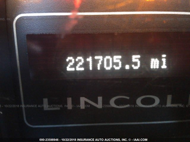 5LMFU28538LJ20419 - 2008 LINCOLN NAVIGATOR Szary zdjęcie 7