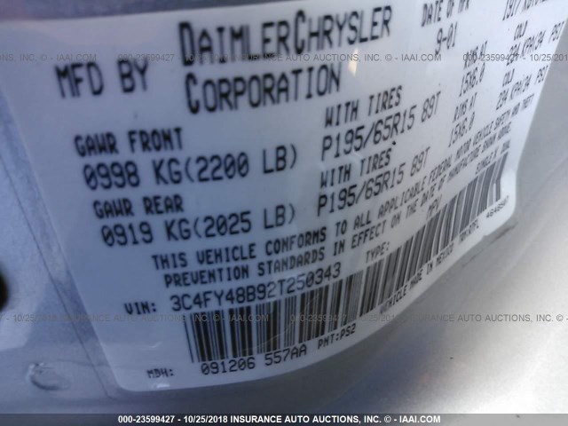 3C4FY48B92T250343 - 2002 CHRYSLER PT CRUISER CLASSIC 银色 照片 9