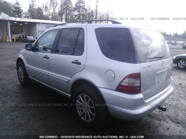 4JGAB72E9XA074484 - 1999 MERCEDES-BENZ ML 430 SILVER photo 3