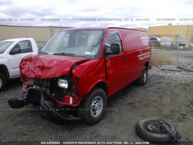 1GCWGAFG5H1135111 - 2017 CHEVROLET EXPRESS G2500  RED photo 2