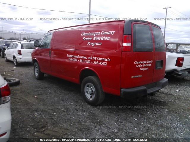 1GCWGAFG5H1135111 - 2017 CHEVROLET EXPRESS G2500  RED photo 3