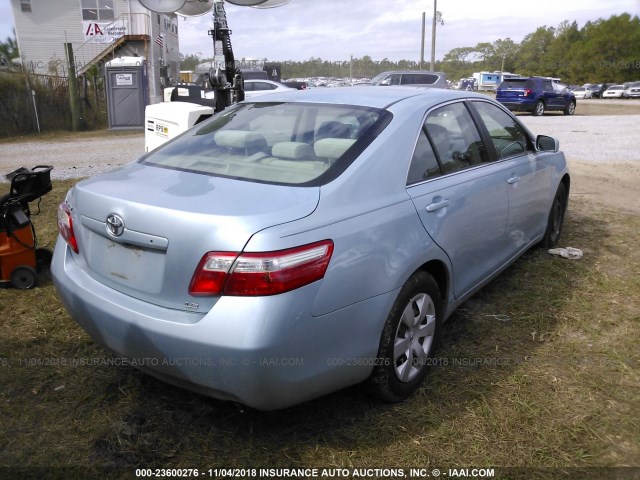 4T1BE46K79U820359 - 2009 TOYOTA CAMRY SE/LE/XLE ღია ლურჯი ფოტო 4