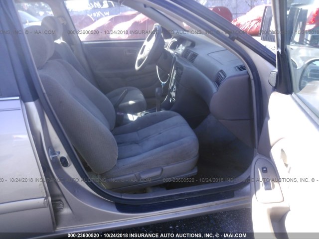 4T1BG22K7YU703075 - 2000 TOYOTA CAMRY CE/LE/XLE 棕色 照片 5