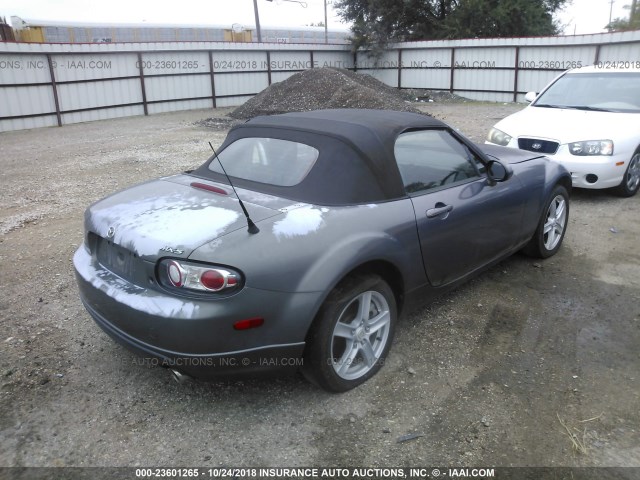 JM1NC25F570135636 - 2007 MAZDA MX-5 MIATA GRAY photo 4