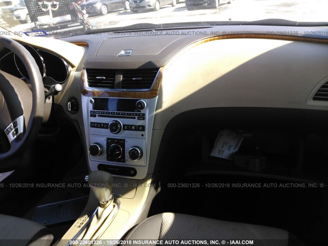 1G1ZH57B38F261306 - 2008 CHEVROLET MALIBU 1LT BROWN photo 5