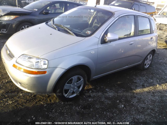 KL1TD66636B626386 - 2006 CHEVROLET AVEO LS SILVER photo 2
