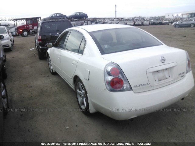 1N4BL11D35N925542 - 2005 NISSAN ALTIMA SE/SL/SE-R WHITE photo 3