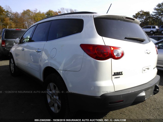 1GNKVJED7BJ393804 - 2011 CHEVROLET TRAVERSE LT WHITE photo 3