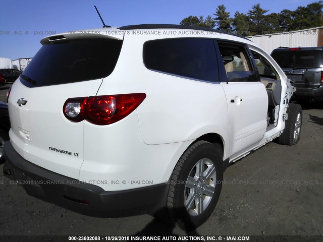 1GNKVJED7BJ393804 - 2011 CHEVROLET TRAVERSE LT WHITE photo 4